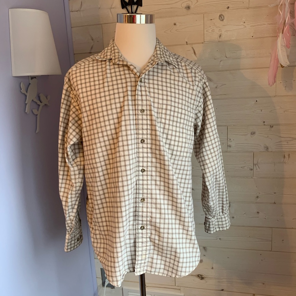Button up shirt - Picture 2 of 6